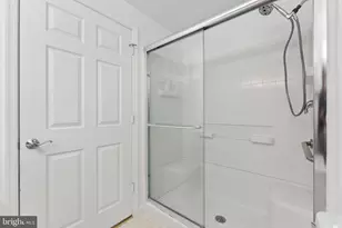 19355 Cypress Ridge Terrace, Leesburg, VA 20176 - Photo 20