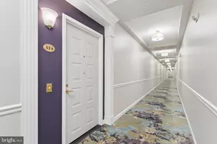 19355 Cypress Ridge Terrace, Leesburg, VA 20176 - Photo 32