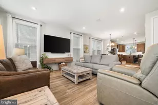 42161 Shining Star Sq, Brambleton, VA 20148 - Photo 22