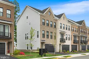 42161 Shining Star Sq, Brambleton, VA 20148 - Photo 4