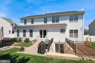 43299 Heather Leigh Ct, Ashburn, VA 20147 - Photo 2