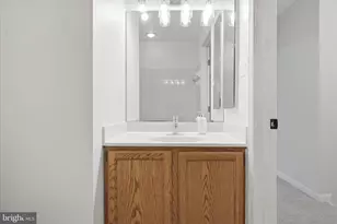 20368 Burnley Square, Sterling, VA 20165 - Photo 22