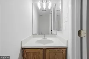 20368 Burnley Square, Sterling, VA 20165 - Photo 26