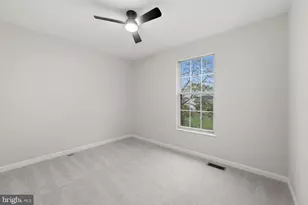 20368 Burnley Square, Sterling, VA 20165 - Photo 18