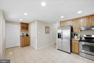 35 Biscayne Pl, Sterling, VA 20164 - Photo 10