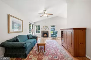 35 Biscayne Pl, Sterling, VA 20164 - Photo 4