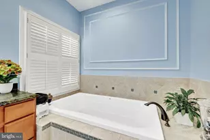 20283 Island View Ct, Sterling, VA 20165 - Photo 22