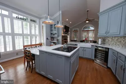 20283 Island View Court, Sterling, VA 20165 - Photo 8