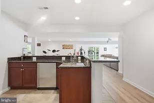 43774 Brownburg Pl, Chantilly, VA 20152 - Photo 36