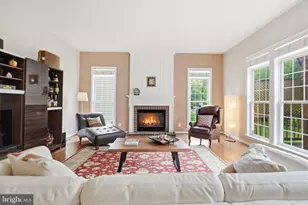 43774 Brownburg Pl, Chantilly, VA 20152 - Photo 10