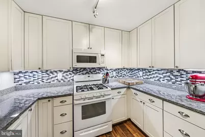 44114 Natalie Terrace #302, Ashburn, VA 20147 - Photo 8