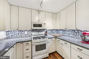 44114 Natalie Terrace, Ashburn, VA 20147 - Photo 8