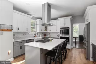 835 Santmyer Dr SE, Leesburg, VA 20175 - Photo 2