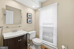 17288 Pickwick Dr, Purcellville, VA 20132 - Photo 32