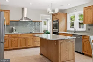 17288 Pickwick Dr, Purcellville, VA 20132 - Photo 16