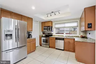 730 Sugarland Run Dr, Sterling, VA 20164 - Photo 14