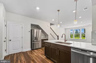 43339 Goshen Run Sq, Ashburn, VA 20148 - Photo 12