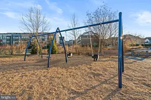 43339 Goshen Run Sq, Ashburn, VA 20148 - Photo 32