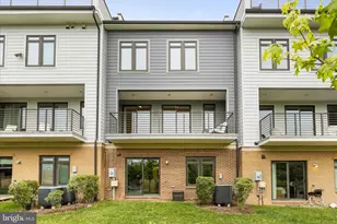 1805 Yellow Garnet Terrace SE, Leesburg, VA 20175 - Photo 44
