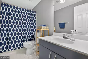 43793 Stonebridge Dr, Ashburn, VA 20147 - Photo 36