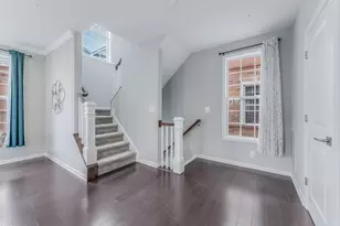 23266 Southdown Manor Terrace, Ashburn, VA 20148 - Photo 6
