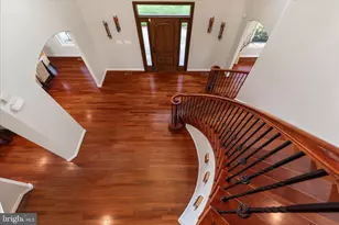 16064 Waterford Creek Cir, Hamilton, VA 20158 - Photo 6