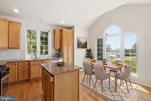 19617 Edgemont Square, Ashburn, VA 20147 - Photo 20