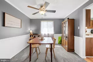 104 Deerwood Ct, Sterling, VA 20164 - Photo 20