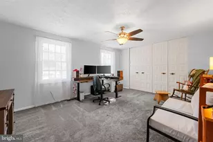 104 Deerwood Ct, Sterling, VA 20164 - Photo 36