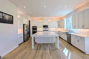43176 Bitter Persimmon Ct, Centreville, VA 20120 - Photo 6