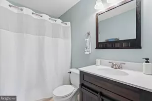 165 Sulgrave Ct, Sterling, VA 20165 - Photo 20