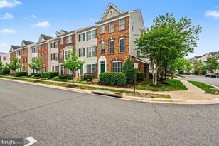 42822 Sykes Terrace, Chantilly, VA 20152 - Photo 2
