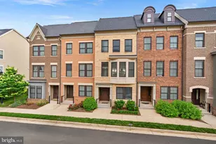 20401 Codman Dr, Ashburn, VA 20147 - Photo 2