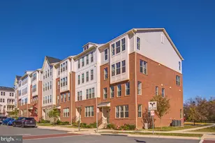 928 California Dr NE, Leesburg, VA 20176 - Photo 4