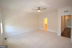 44840 Tiverton Sq, Ashburn, VA 20147 - Photo 32