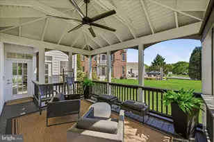 20729 Red Cedar Dr, Leesburg, VA 20175 - Photo 2