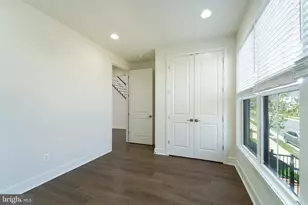 41935 Spring Air Dr, Brambleton, VA 20148 - Photo 16