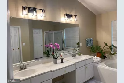 20594 Quarterpath Trace Circle, Sterling, VA 20165 - Photo 24