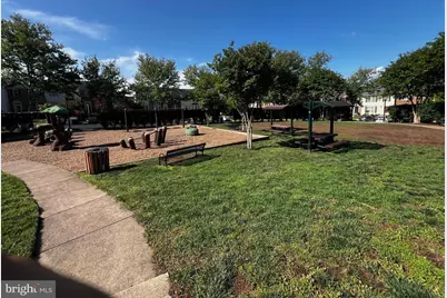 25402 Upper Clubhouse Drive, Chantilly, VA 20152 - Photo 8