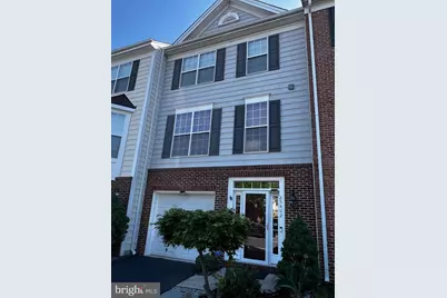25402 Upper Clubhouse Drive, Chantilly, VA 20152 - Photo 2