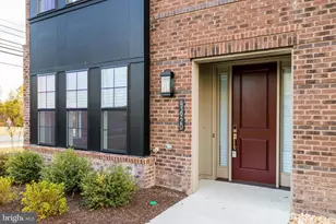 43920 Ludwell Farm Square, Ashburn, VA 20147 - Photo 2