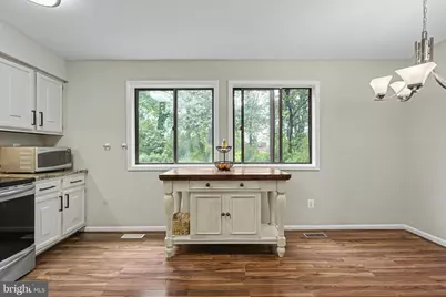 610 Giles Place, Sterling, VA 20164 - Photo 8