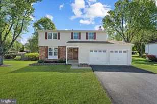 408 Cherry Ln NE, Leesburg, VA 20176 - Photo 1