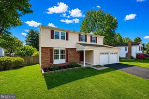 408 Cherry Ln NE, Leesburg, VA 20176 - Photo 2
