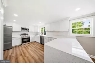408 Cherry Ln NE, Leesburg, VA 20176 - Photo 8