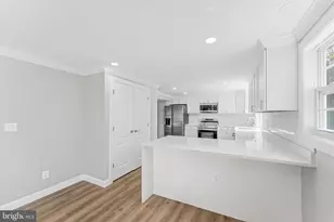 408 Cherry Ln NE, Leesburg, VA 20176 - Photo 10