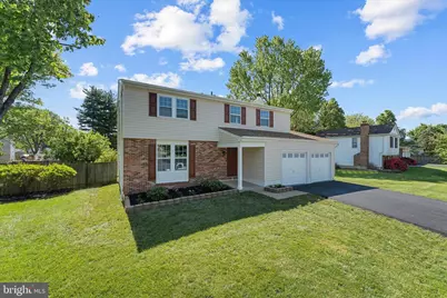 408 Cherry Lane NE, Leesburg, VA 20176 - Photo 2