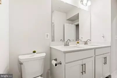 20851 Owenmore Terrace, Sterling, VA 20166 - Photo 32