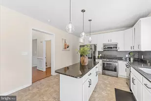 11908 Stonehouse View Ct, Lovettsville, VA 20180 - Photo 10