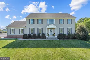 11908 Stonehouse View Ct, Lovettsville, VA 20180 - Photo 2